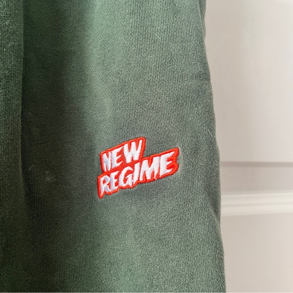 Atelier New Regime Classic Logo Sweatpants in Forest Green - Men’s L - Picture 4 of 5